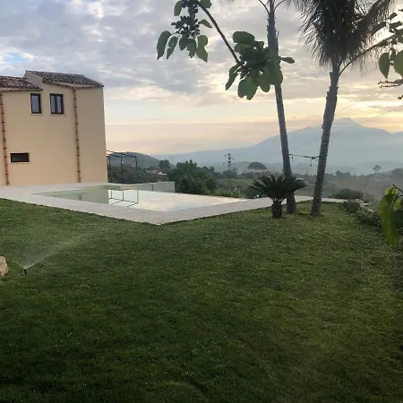 Rossosciri Villa